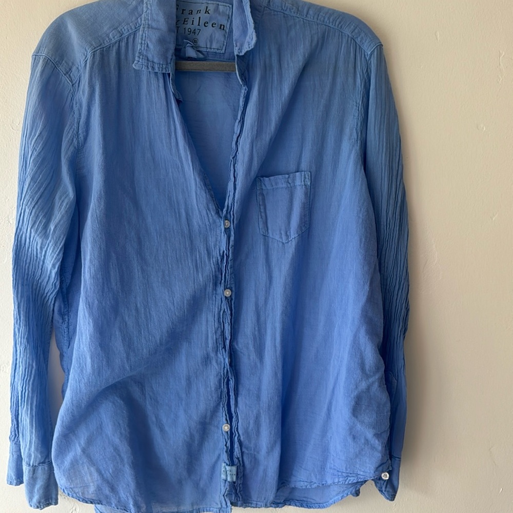Frank & Eileen Women's Blue Button Down Shirt